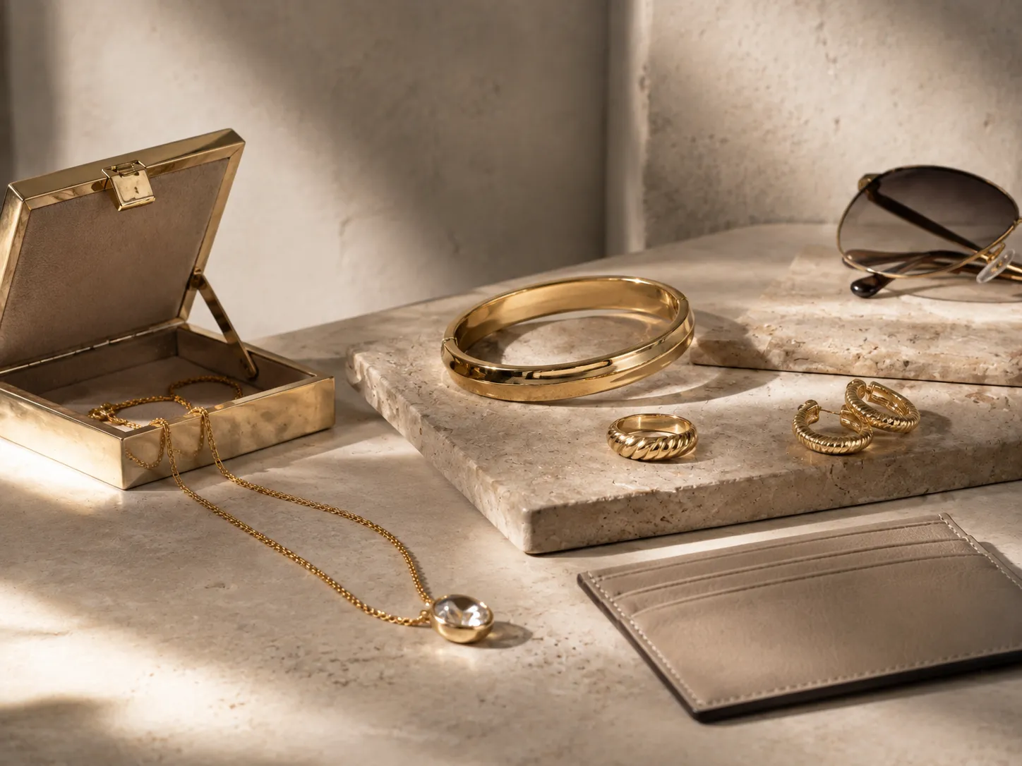 Jewellery & accessories